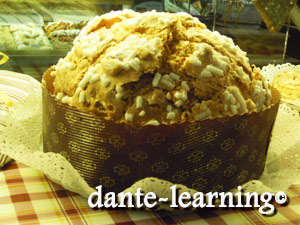 This image has an empty alt attribute; its file name is panettone2-300x225.jpg